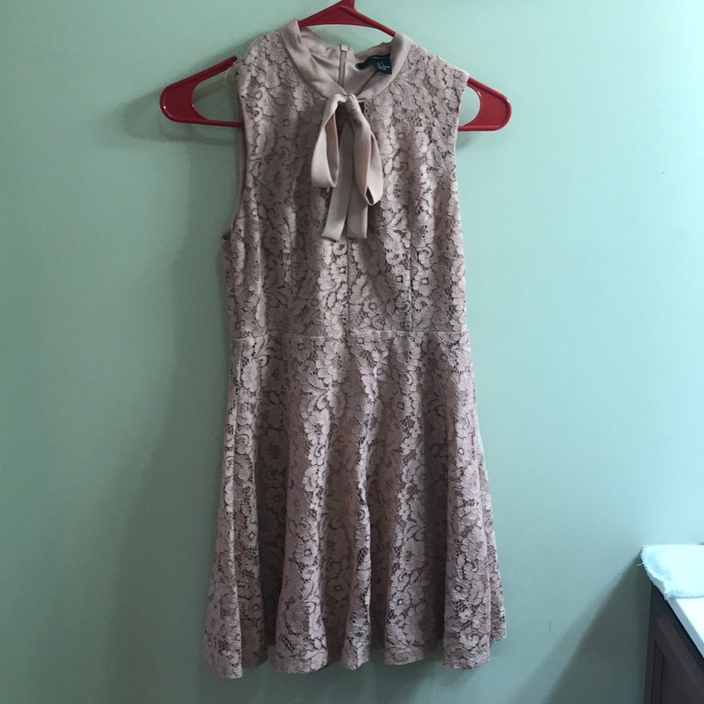 Adorable Retro Style Dusty Pink Dress